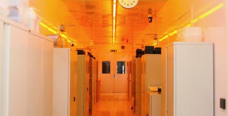 Scottish Microelectronics Centre Cleanroom laboratory corridor